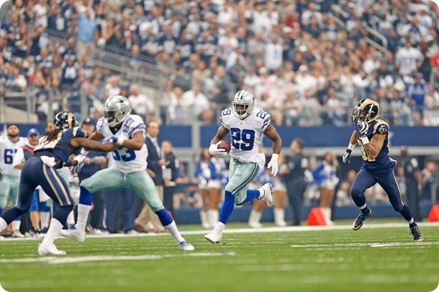 RAMMING THE ROCK - DeMarco Murray grinds out 175 yards against St. Louis Rams - 2013-2014 Dallas Cowboys schedule - Willams blocks for DeMarco